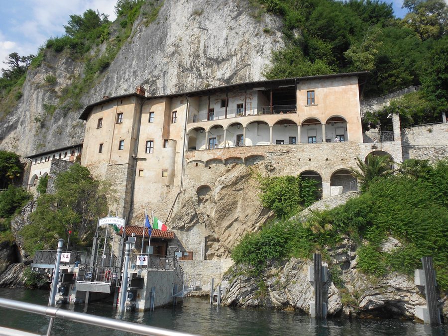 File:1. SC - ITALY 2012 - Lago Maggiore - Lake Maggiore - Eremo di Santa Caterina July 2012.JPG