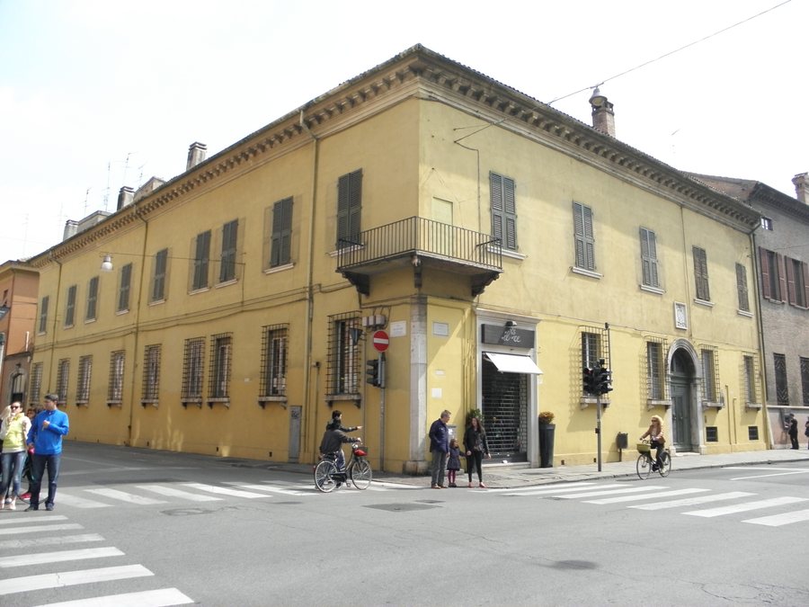 File:Palazzo Braghini-Rossetti (Ferrara) 01.jpg