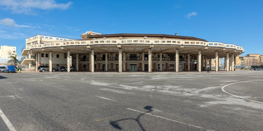 File:Crotone - Autostazione - 01.jpg