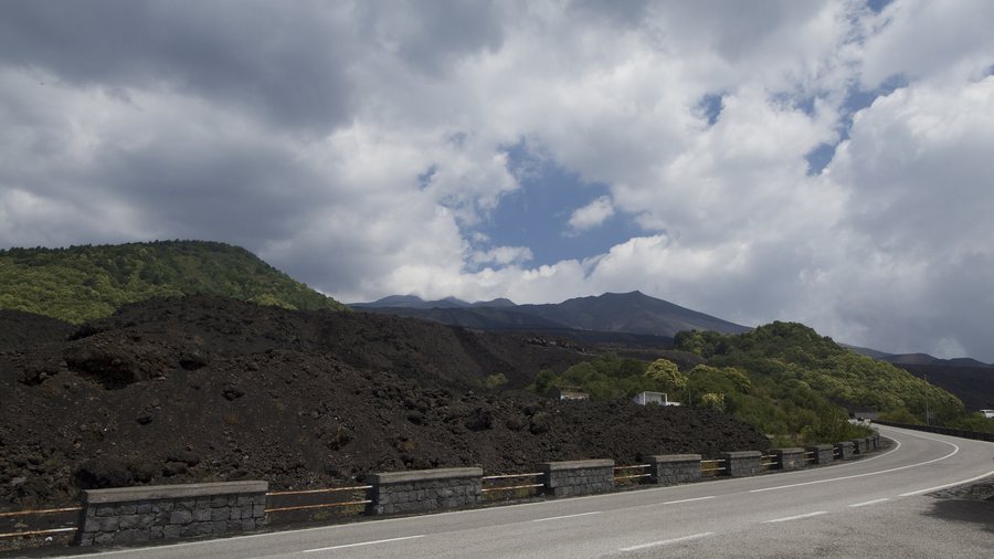 File:Belpasso, Catania, Sicily, Italy - panoramio.jpg