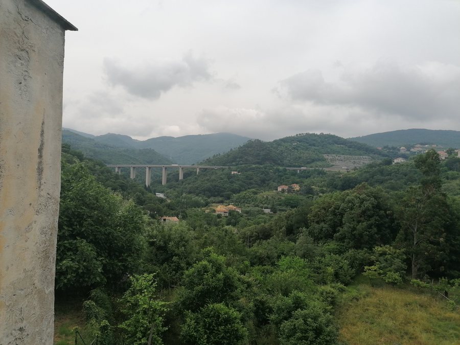 File:Panorama da Via Boragni - Boragni (Orco Feglino) (II).jpg