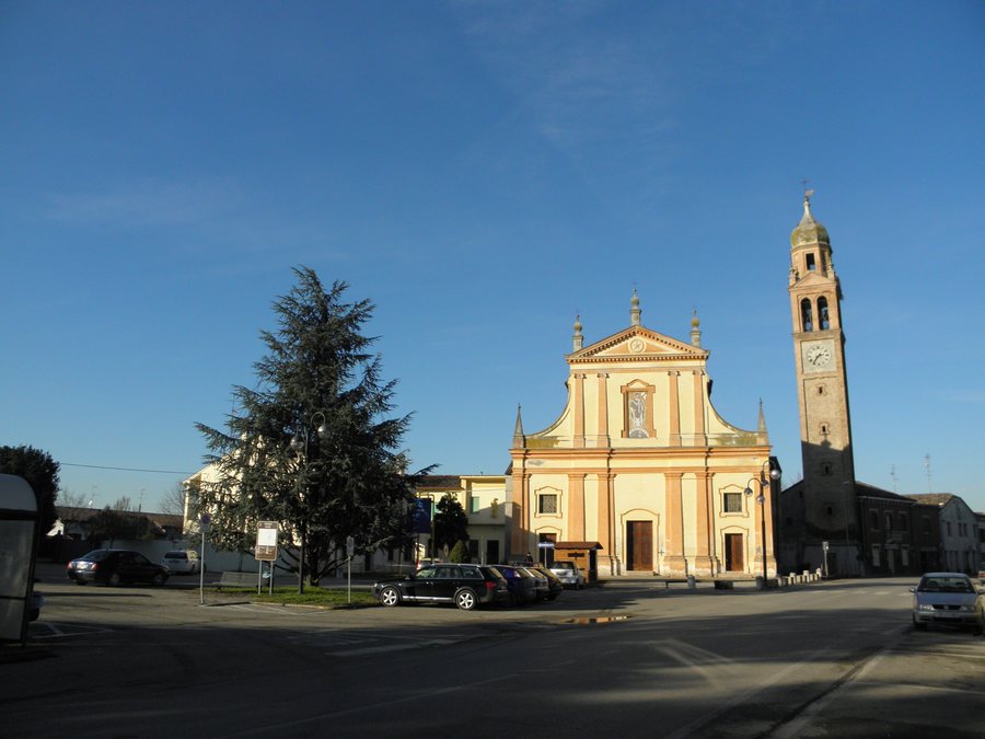 File:San Valentino e Via Roma (Salara, comune, Italy).JPG