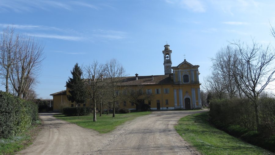 File:Cascina Moriano Chiesa dei Santi Pietro e Paolo.jpg