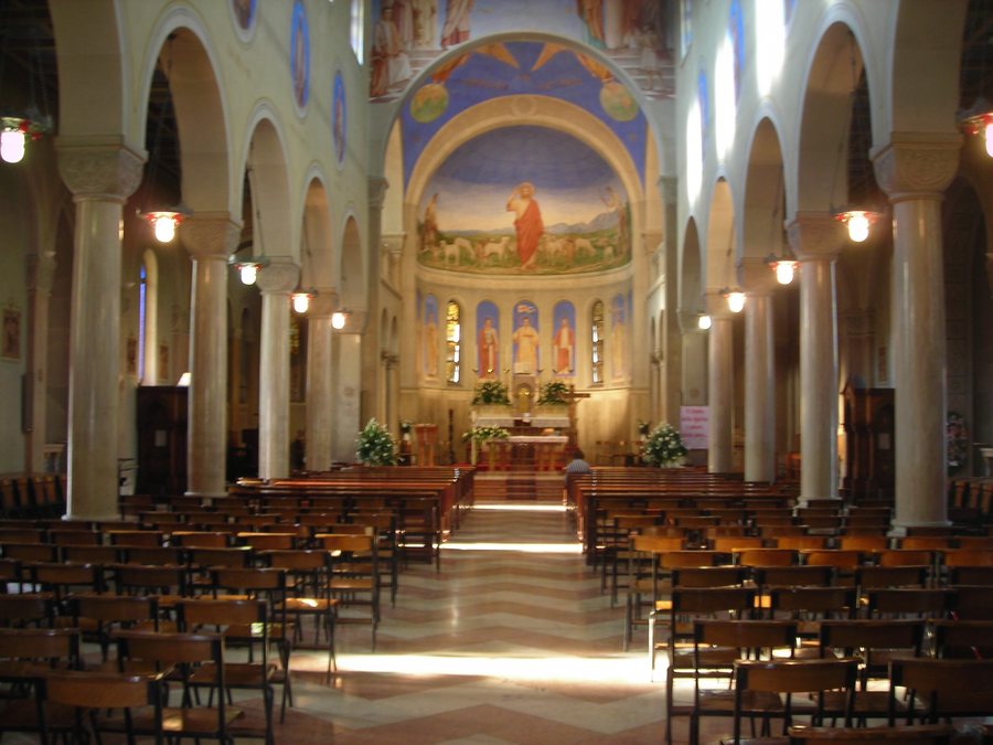 File:Bolzano Vicentino Chiesa Santa Maria interno.JPG