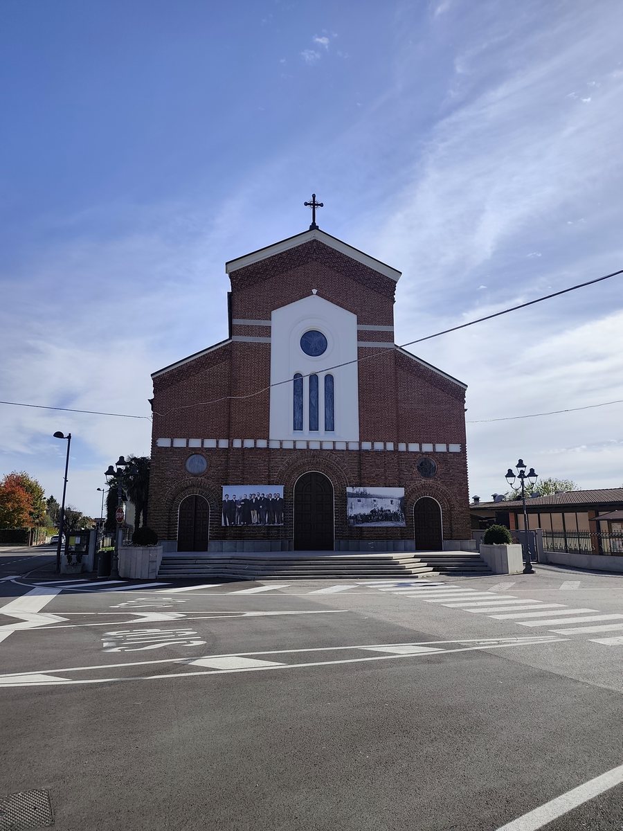 File:Latisana (UD) - frazione Pertegada - chiesa dello Spirito Santo.jpg