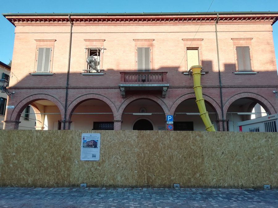 File:Municipio di Bagnara di Romagna.jpg