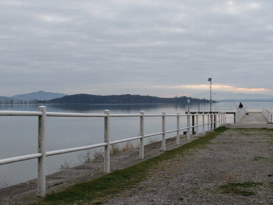 File:Monte del Lago, varfo 2.JPG