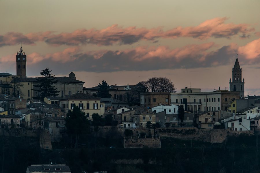 File:Tramonto ad Atri 1.jpg