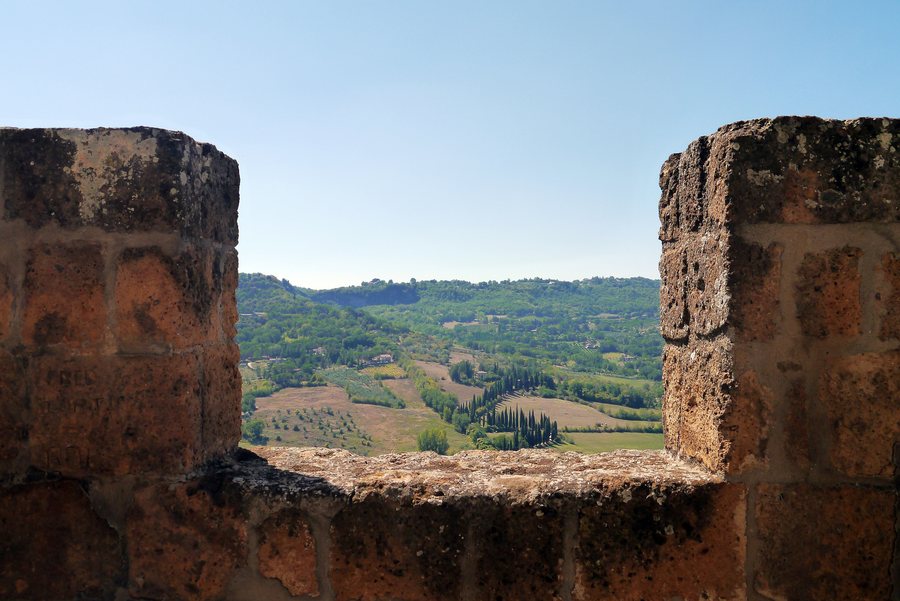 File:Orvieto - Italy - 2012 1.jpg