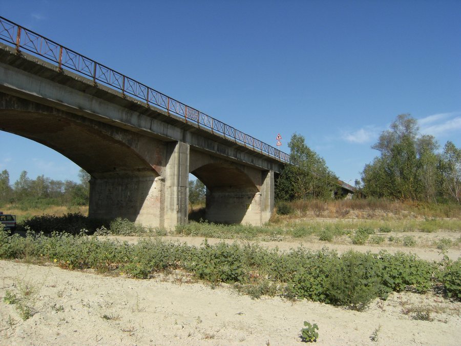 File:Ponte Tidone Borgonovo - Gragnano Trebbiense (Piacenza).jpg