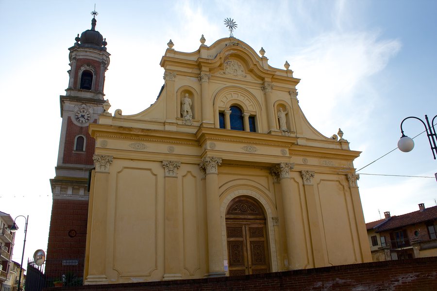 File:Chiesa San Paolo Solbrito.jpg