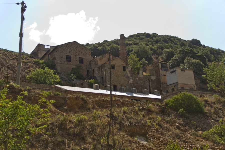 File:Miniera su Zurfuru, Fluminimaggiore, Carbonia-Iglesias, Sardinia, Italy - panoramio.jpg
