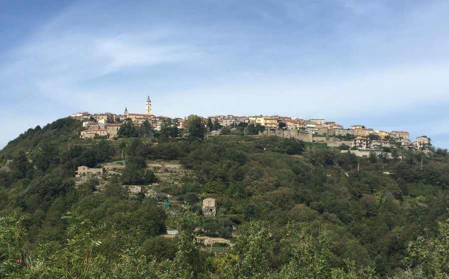File:Gioi, Salerno, Campania, Italy.jpg