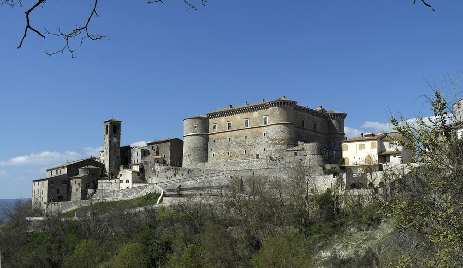 File:05020 Alviano TR, Italy - panoramio (5).jpg