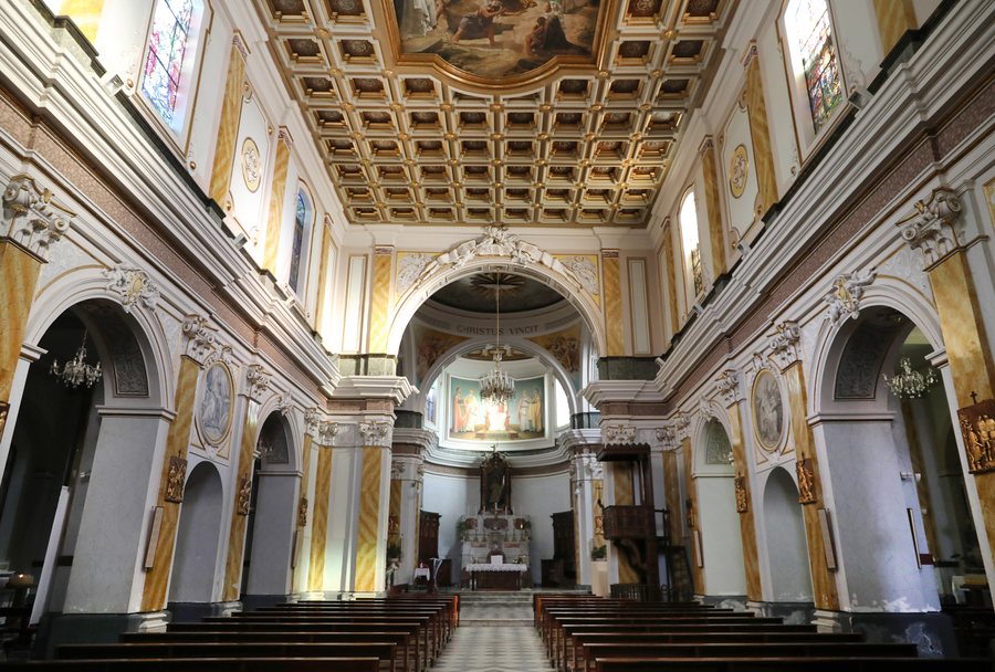 File:Polistena, duomo, interno 01.jpg