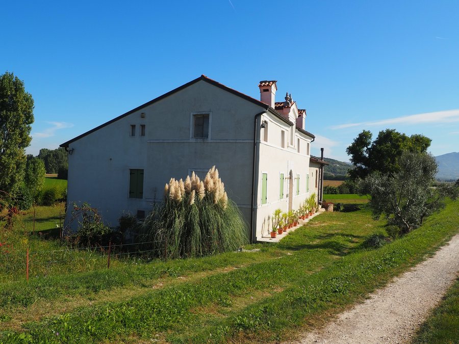 File:Casa del Gallo (Albettone) 01.jpg