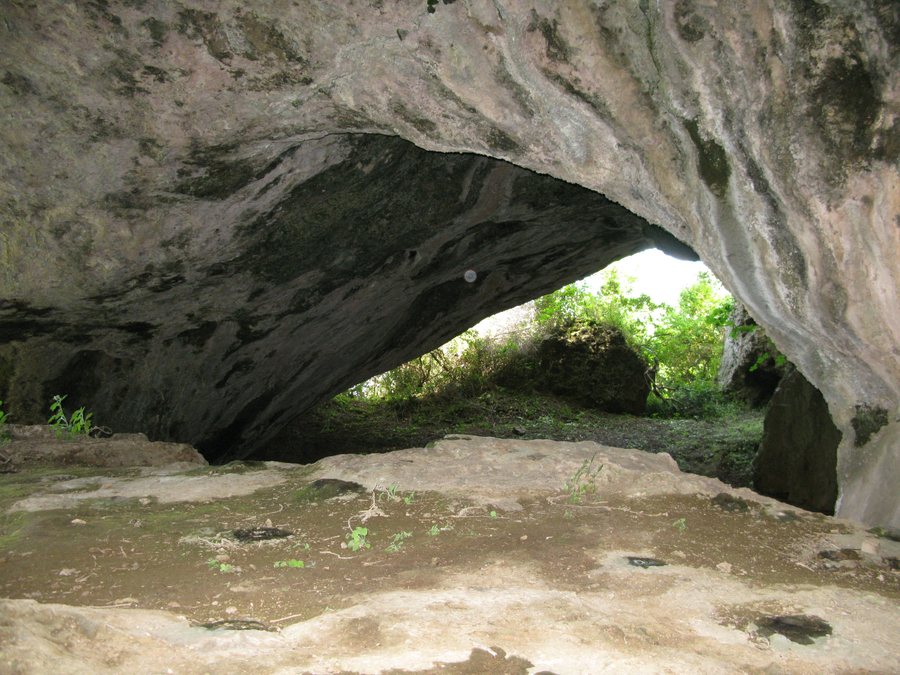 File:Grotta della Pietrosa o di Trachina (Palmi) - Reggio Calabria, Italy - 24 May 2009.jpg