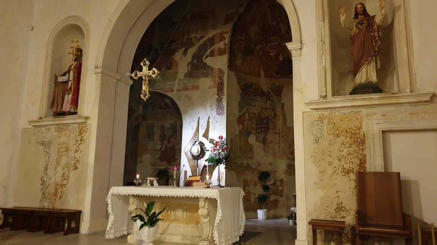 File:Coppito (L’Aquila) - chiesa di San Pietro Apostolo 01.jpg