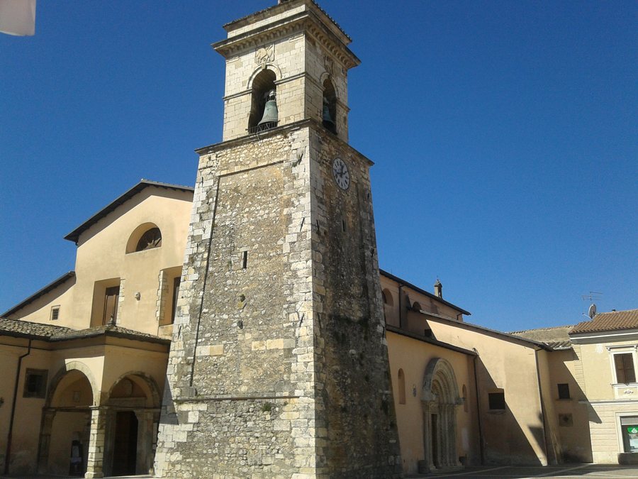 File:Trasacco chiesa dei SS Cesidio e Rufino4.jpg