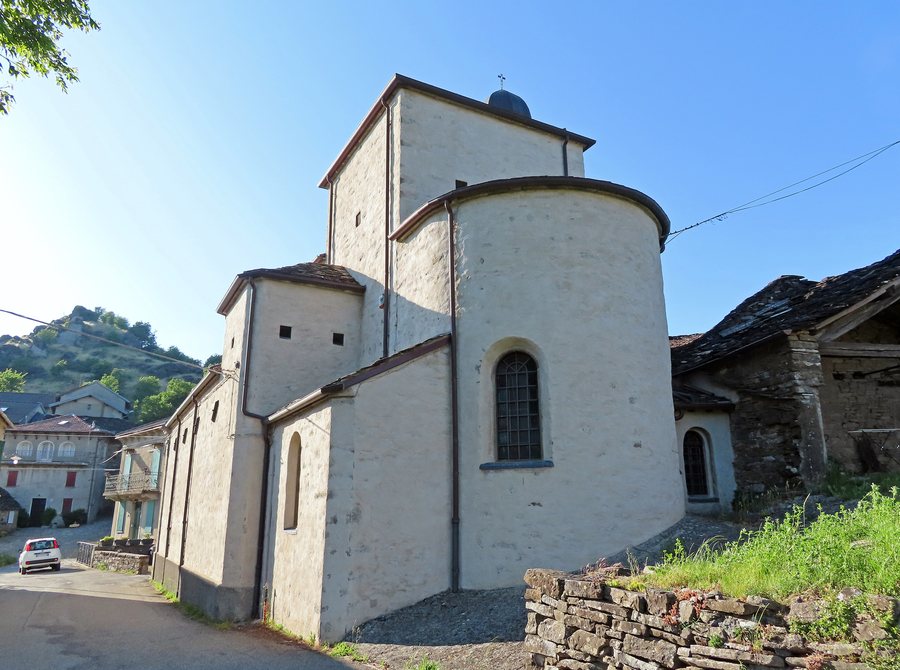 File:Chiesa di San Biagio (Roccaprebalza, Berceto) - abside e lato sud 2022-05-21.jpg