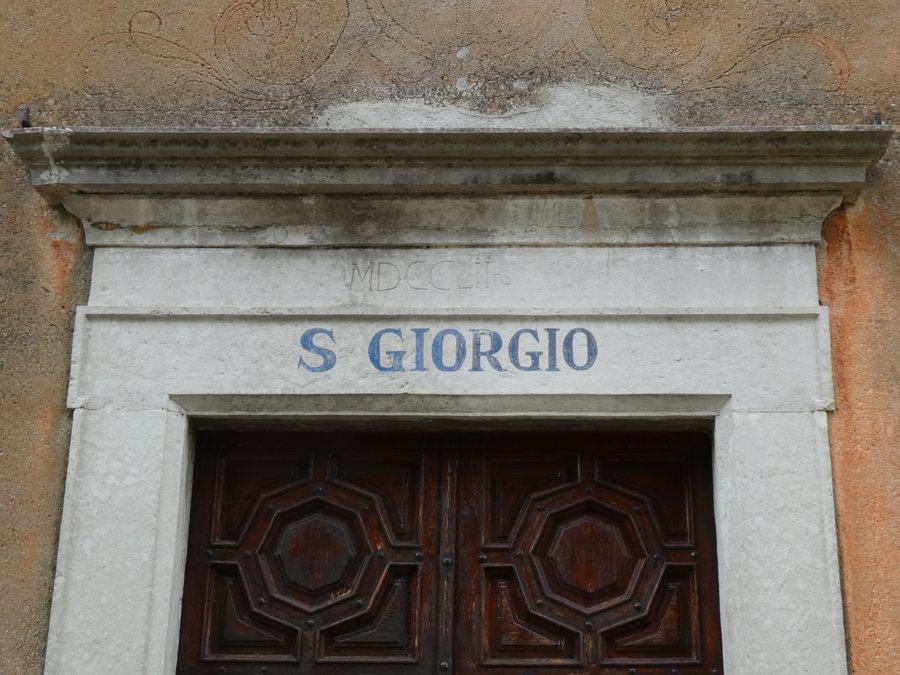 File:Roina, chiesa di San Giorgio - Iscrizioni del portale.jpg