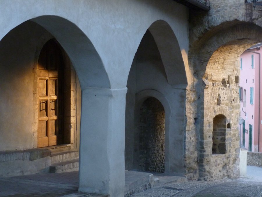 File:Castello di Castel Ritaldi 05.jpg