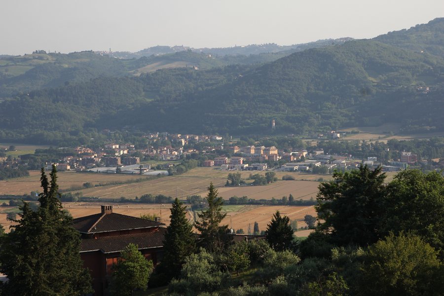File:Perugia, frazione Ponte Pattoli, panorama (01).jpg