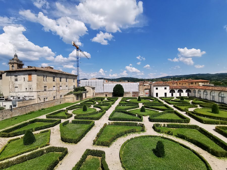 File:Città di Castello veduta 10.jpg