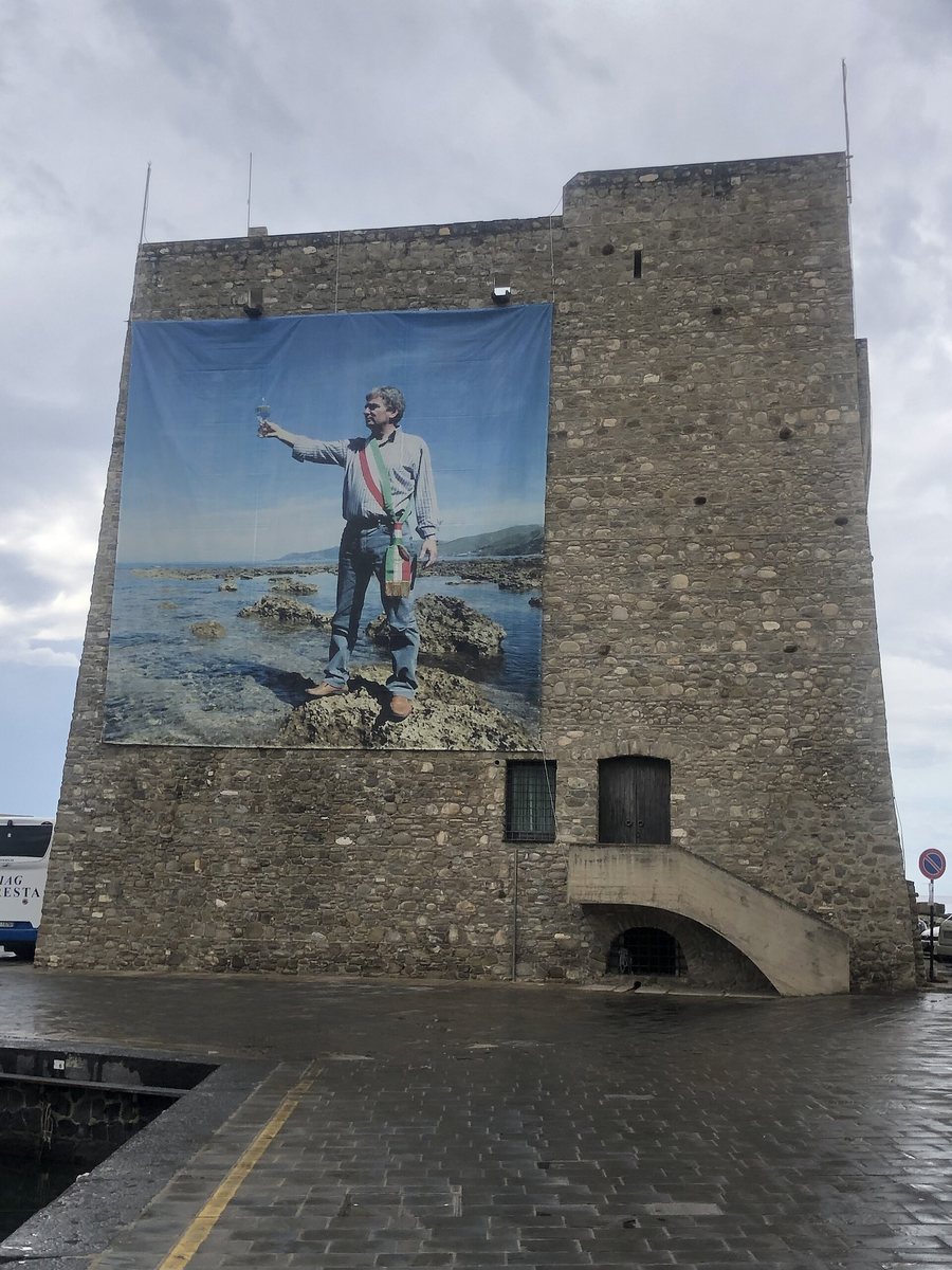 File:Torre Normanna di Acciaroli - Pollica (SA)..jpeg