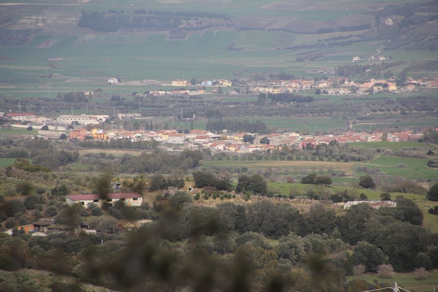 File:Lunamatrona - Panorama (01).jpg