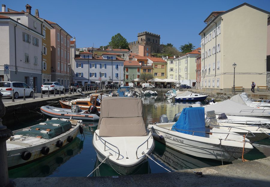 File:Muggia, view from the harbour to the Castello of Muggia (Italy).jpg