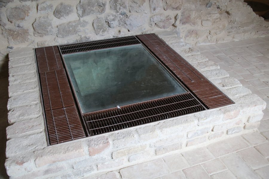 File:Rocca Sillana (Pomarance) 105.jpg