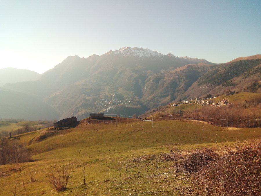 File:Vista di Fuipiano da Brumano 01.jpg