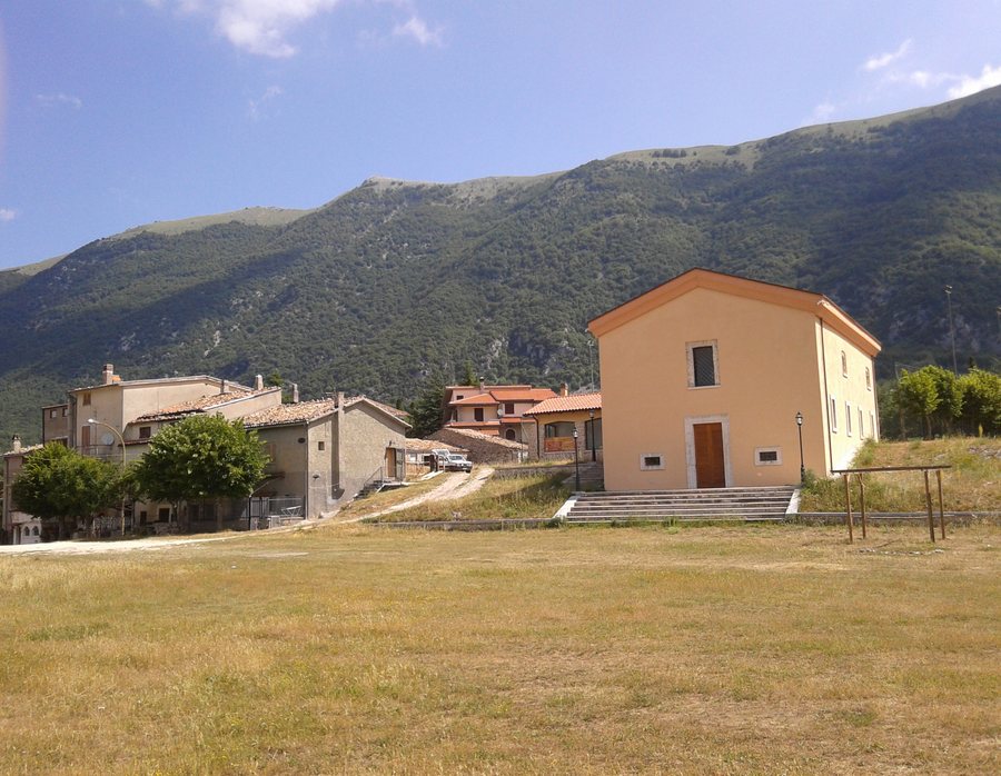 File:Civita d'antino prato.jpg