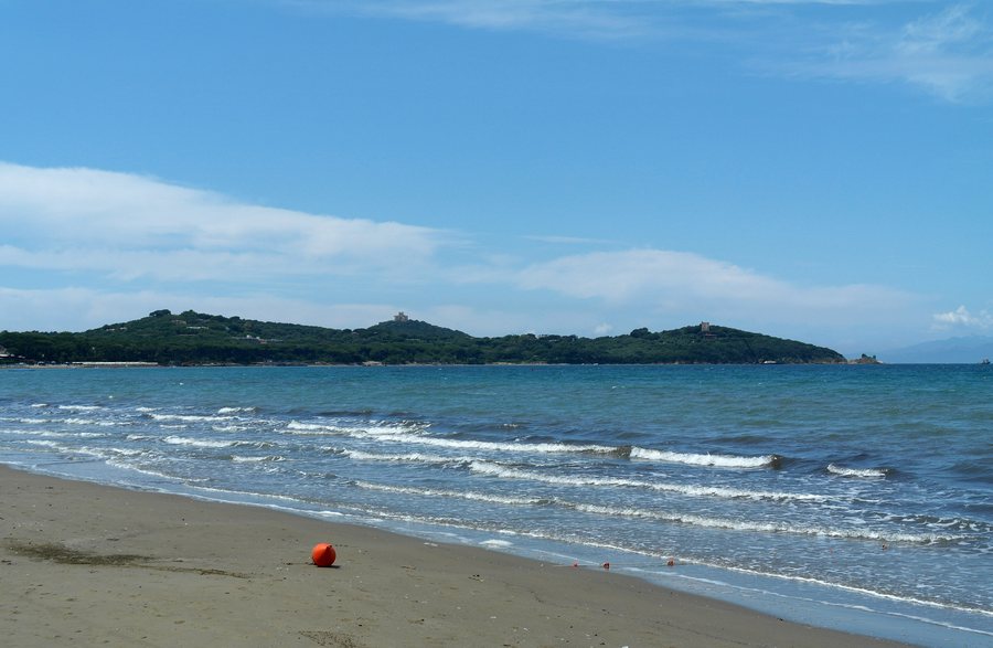 File:Punta Hidalgo, Punta Ala, Castiglione della Pescaia GR, Tuscany, Italy - panoramio.jpg