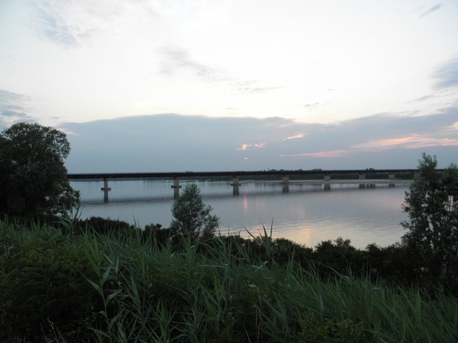 File:Ponte sul fiume Po, provinciale 495 (Corbola).jpg