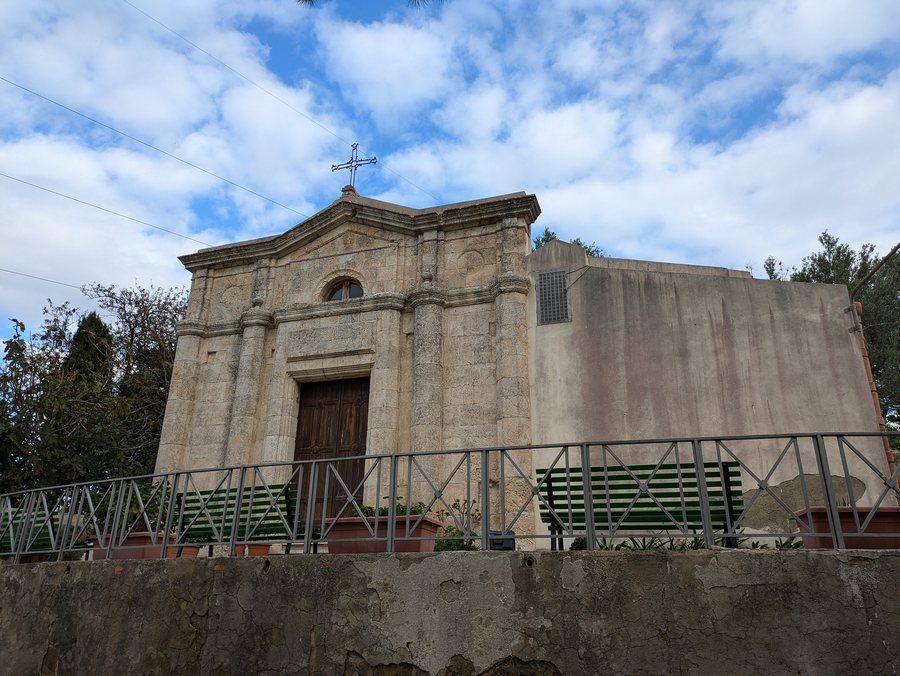 File:Chiesa San Giulio a Santa Caterina Villarmosa (CL) 1.jpg
