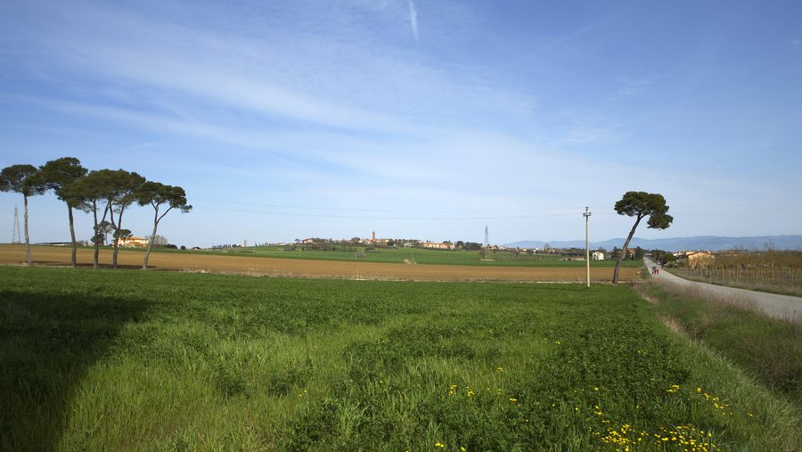 File:Castiglione del Lago, Province of Perugia, Italy - panoramio (5).jpg