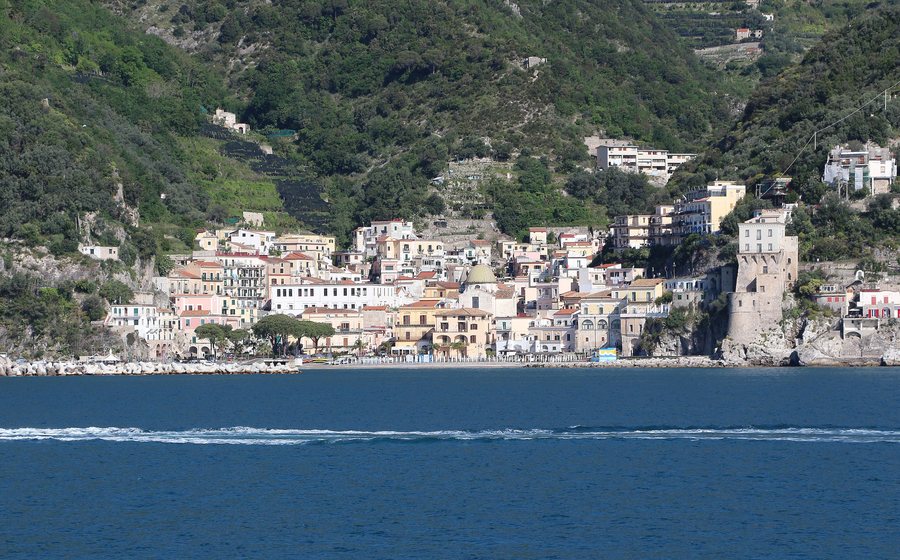 File:Cetara (Italy).jpg