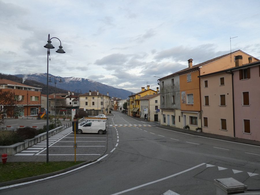 File:Pederobba - Scorcio.jpg