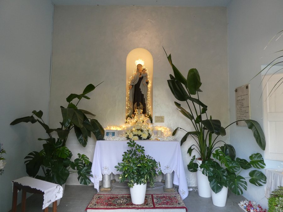 File:Cimitero di Giulianova - Cappelletta memoriale.jpg