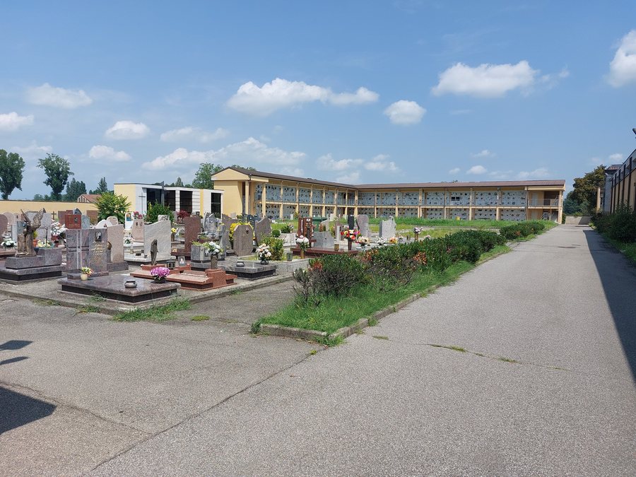 File:Peschiera Borromeo - Cimitero - 20230723 143457.jpg