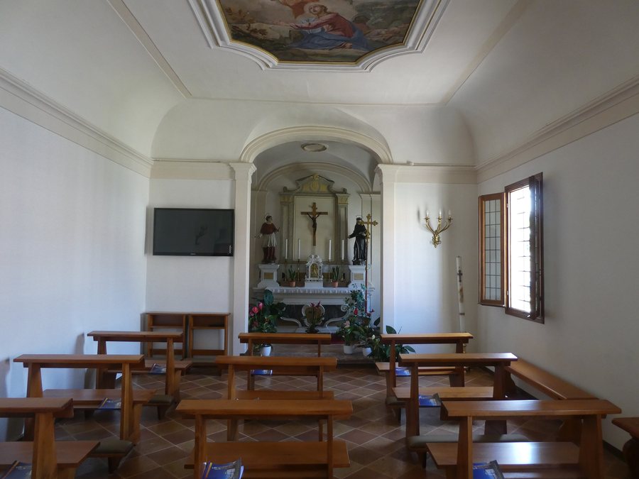 File:Campagna Lupia, chiesa di San Pietro - Cappella laterale.jpg