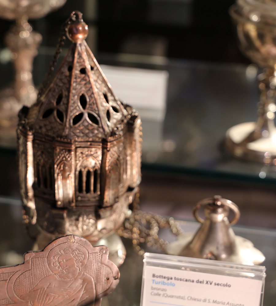 File:Bottega toscana, turibolo, in bronzo, xv secolo, da s. m. assunta a colle (quarrata).jpg