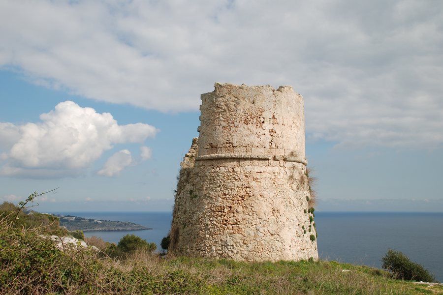File:24A - Torre di Marittima (Diso, Lecce).jpg