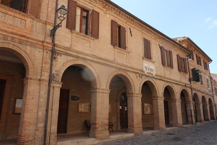 File:Sassocorvaro - Municipio di Sassocorvaro - 001.JPG