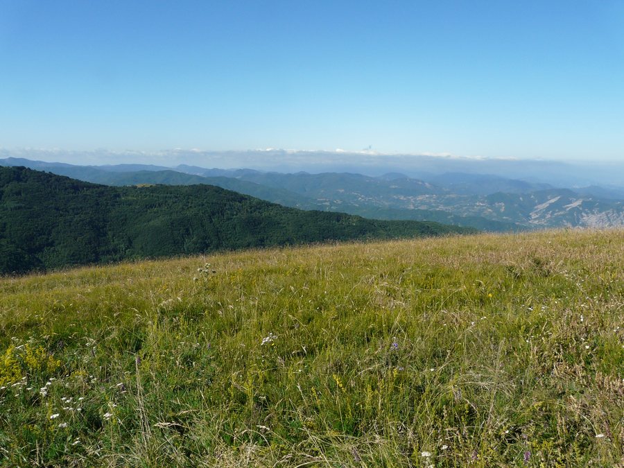 File:Caldirola-panorama dal monte Gropà1.jpg