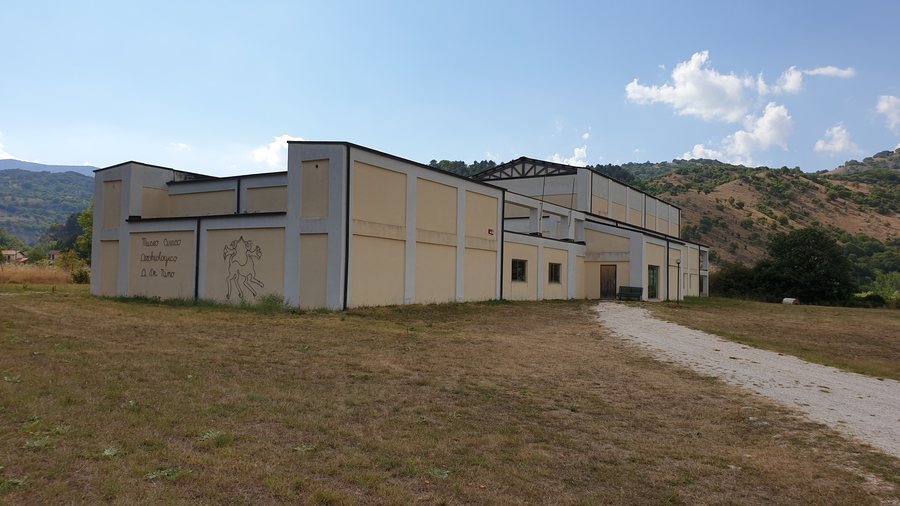 File:Alfedena - Museo Antonio De Nino 01.jpg