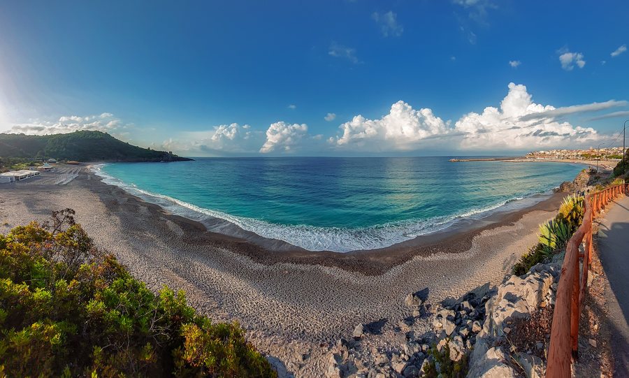 File:MARINA DI CAMEROTA.jpg