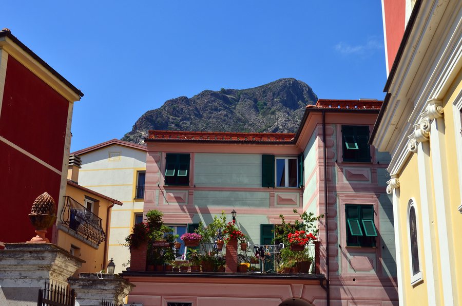 File:Bargone (Casarza Ligure)-centro storico 2021 (3).jpg